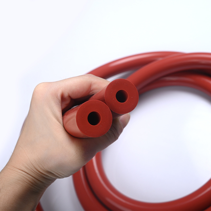 耐高溫的真相：嶸牌硅膠管以1000小時(shí)實(shí)測回應(yīng)“一燒就裂”